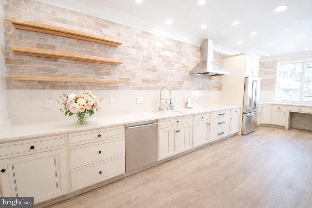 7918 Bloomfield - Photo 11