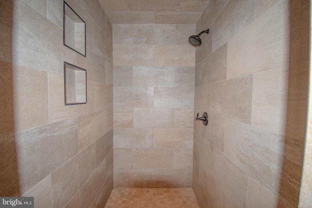 7918 Bloomfield - Photo 7