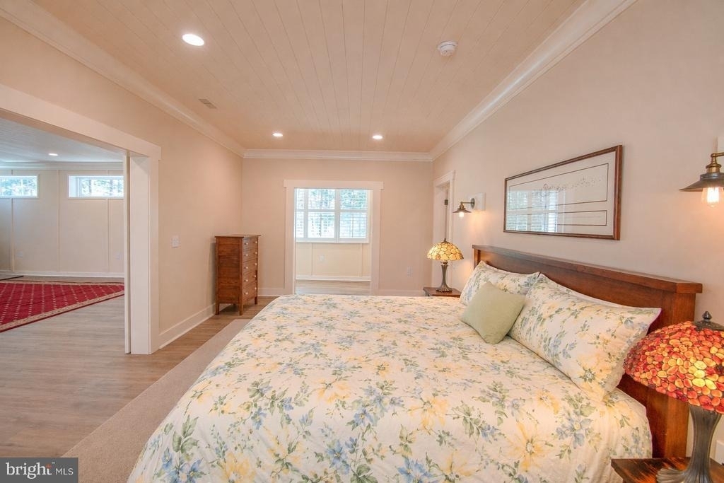 7918 Bloomfield - Photo 5