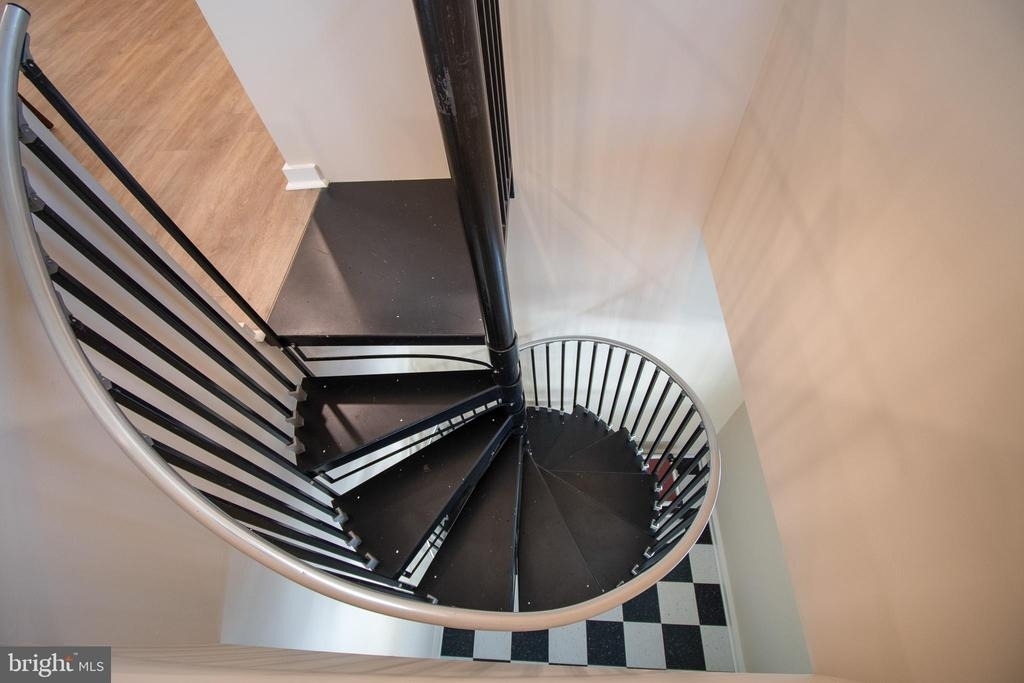 7918 Bloomfield - Photo 16