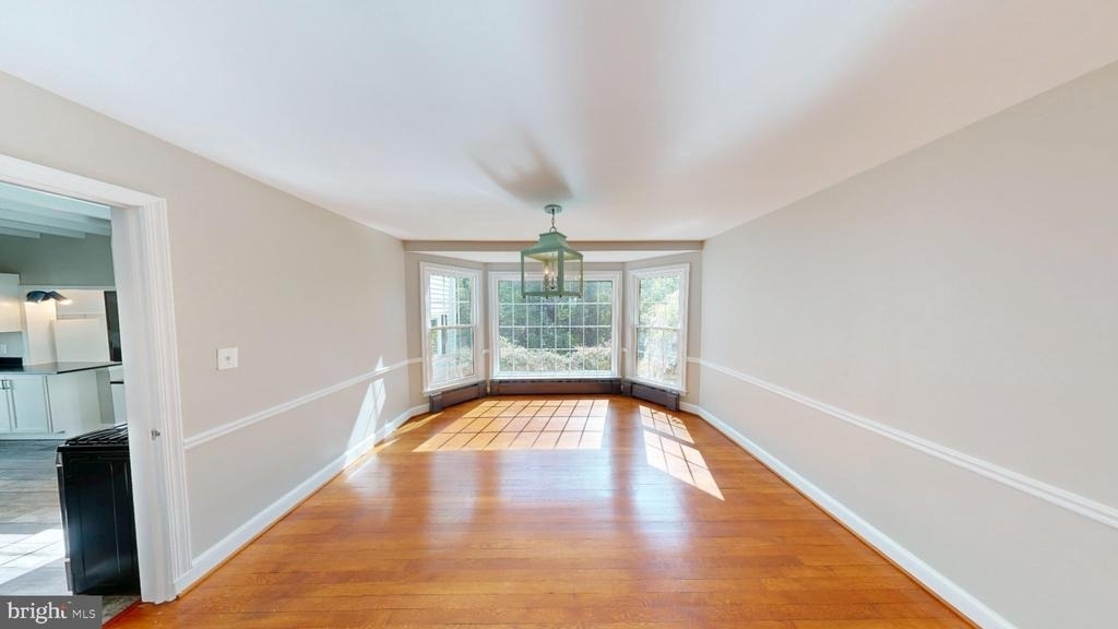 7309 River Road - Photo 11