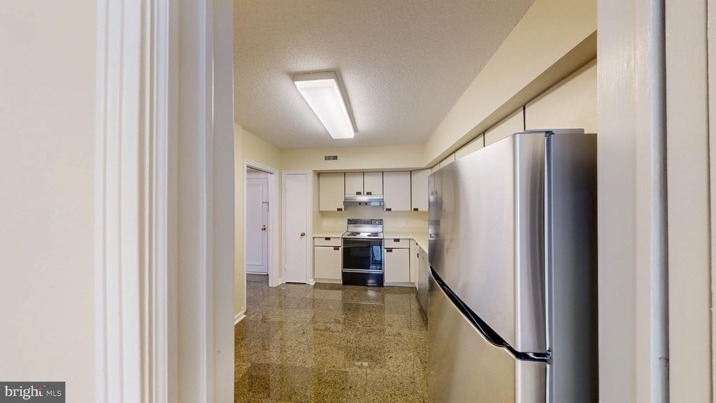 4550 N Park Avenue - Photo 4