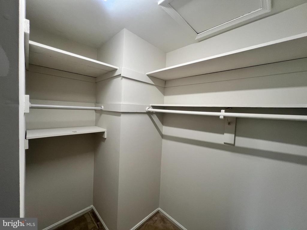 516 Meadow Hall Drive - Photo 7