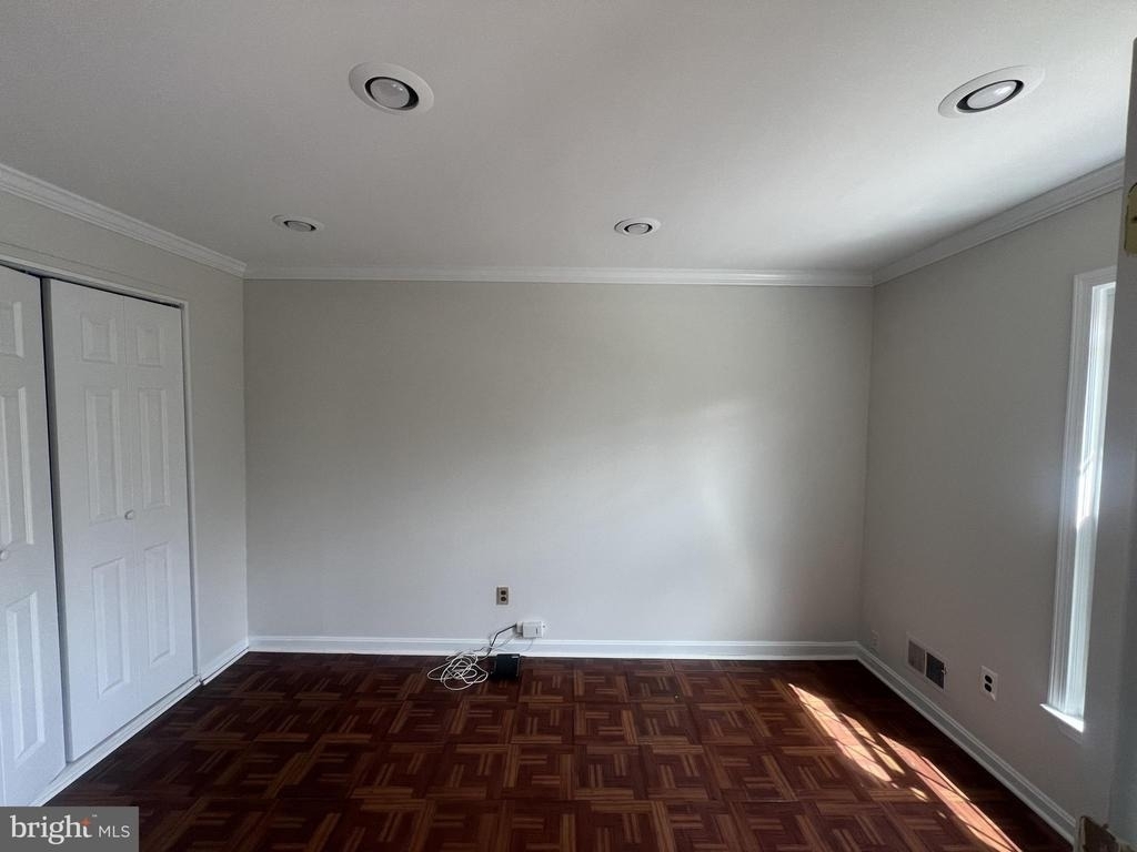 516 Meadow Hall Drive - Photo 3