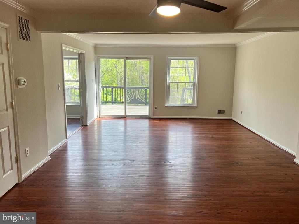 516 Meadow Hall Drive - Photo 2