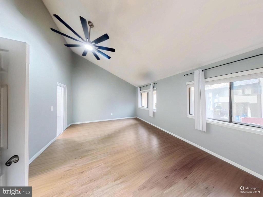 18428 Point Seneca Place - Photo 31