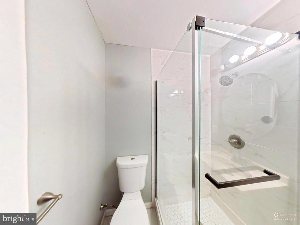 18428 Point Seneca Place - Photo 15