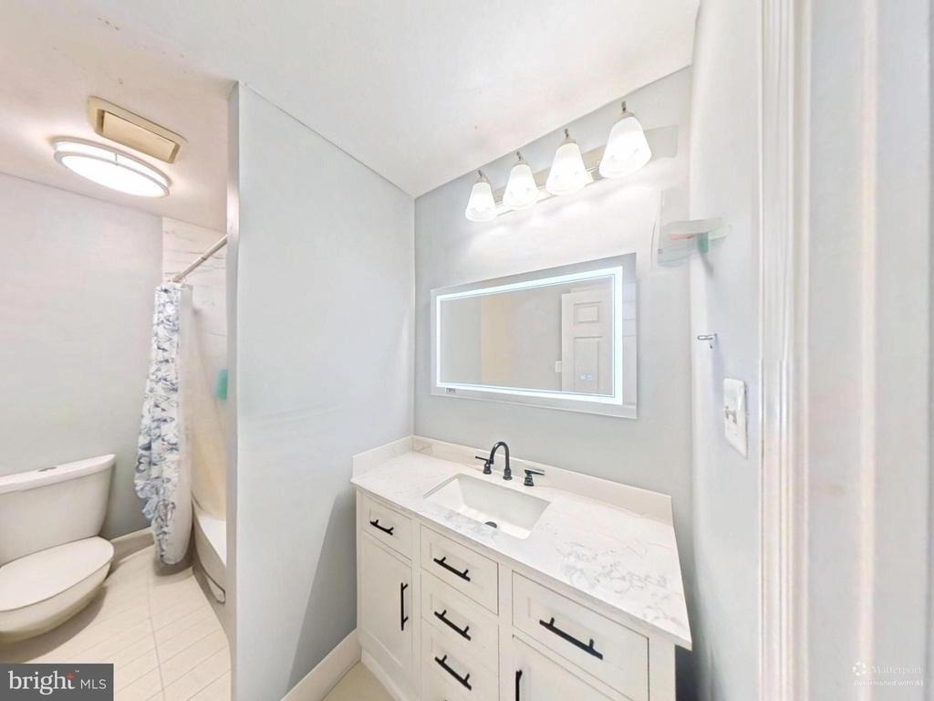 18428 Point Seneca Place - Photo 33