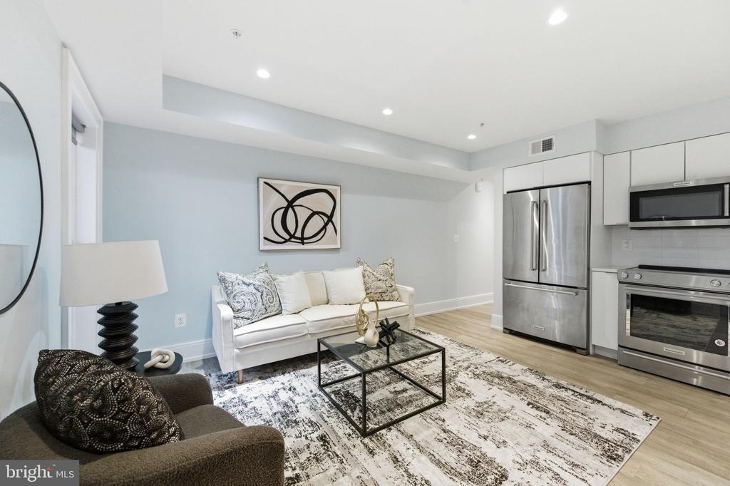 1465 Harvard Street Nw - Photo 4