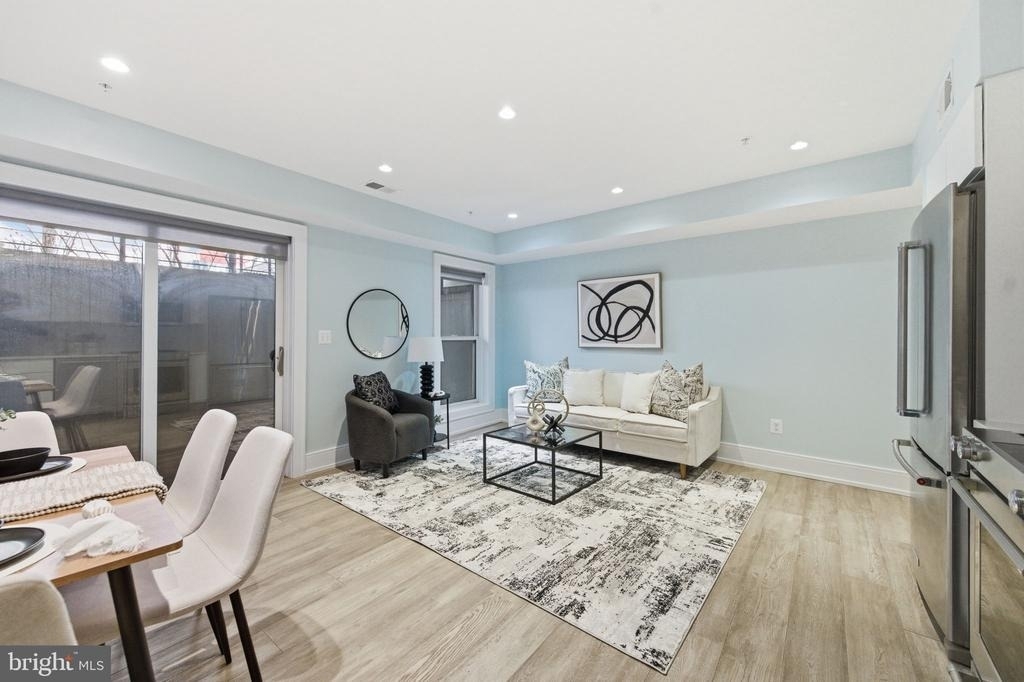 1465 Harvard Street Nw - Photo 2