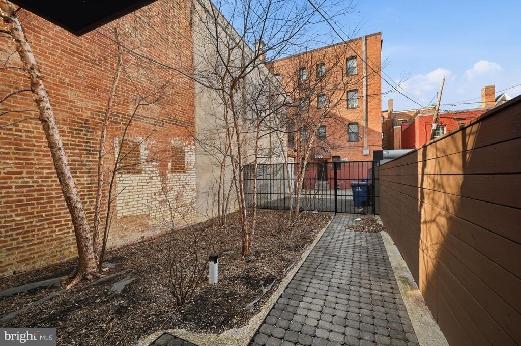 1465 Harvard Street Nw - Photo 17