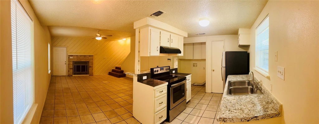 1206 Tartan Ln - Photo 7