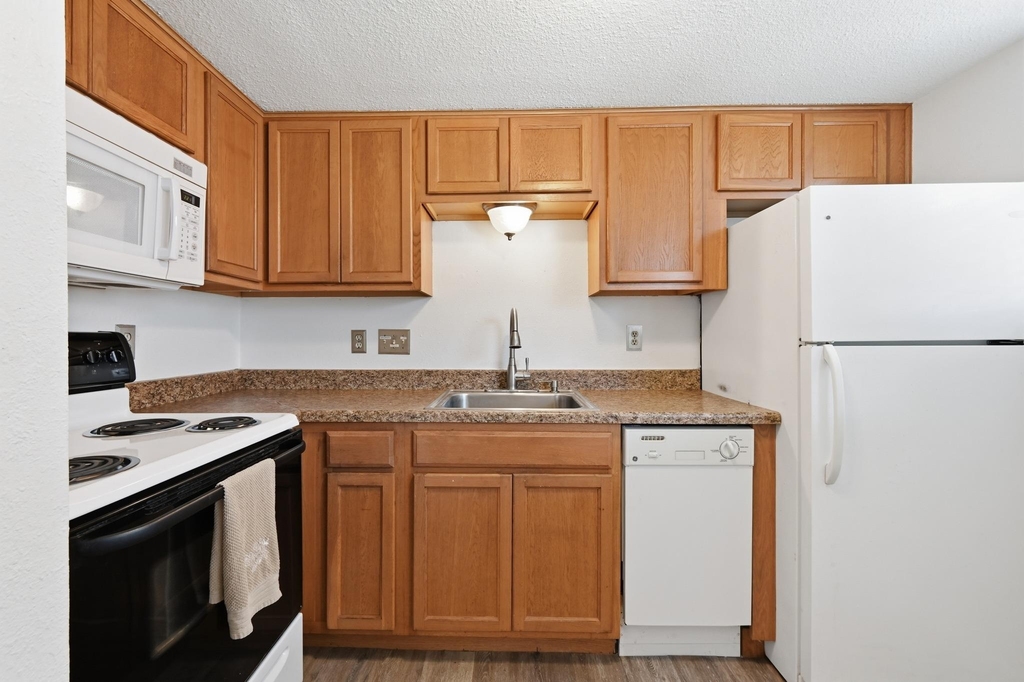2500 Burleson Rd - Photo 8