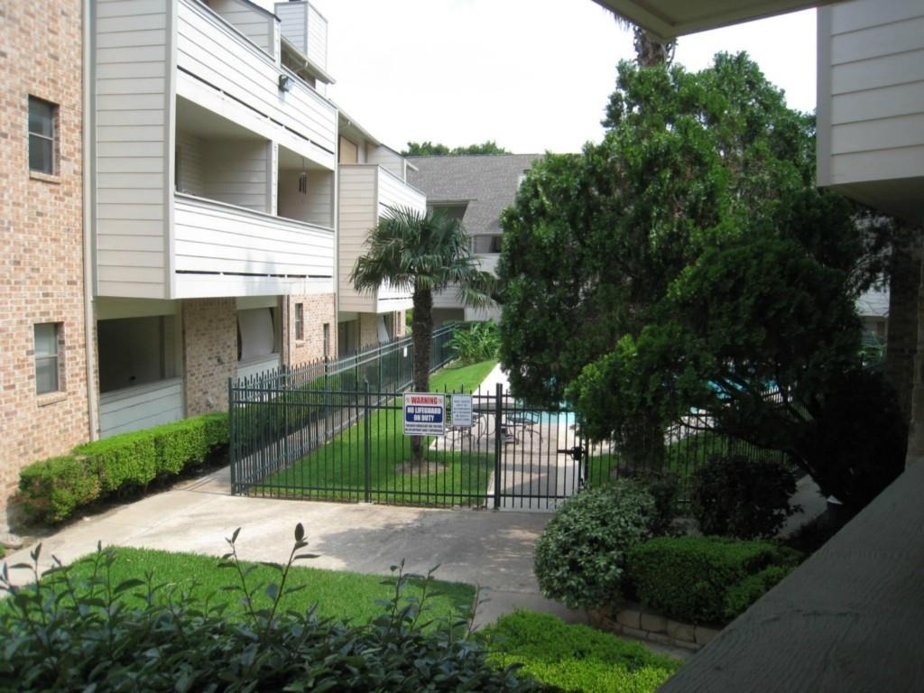 2500 Burleson Rd - Photo 21