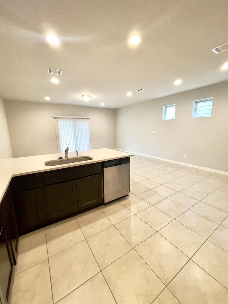 1725 Fountain Bridge Dr - Photo 13