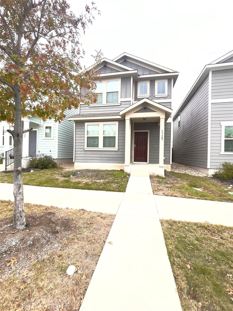 1725 Fountain Bridge Dr - Photo 1