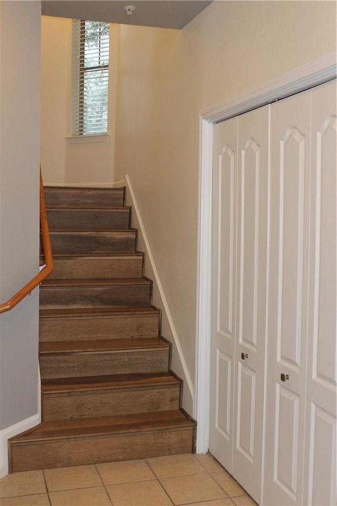 11203 Ranch Road 2222 - Photo 2