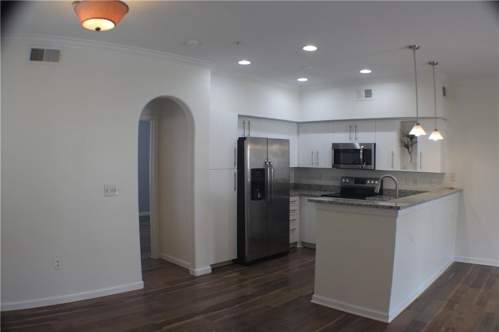 11203 Ranch Road 2222 - Photo 10