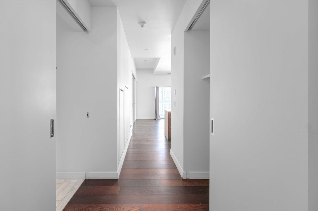 210 Lavaca St - Photo 23
