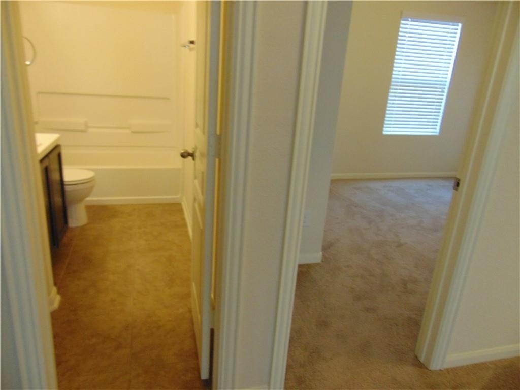 124 Hollis Ln - Photo 10