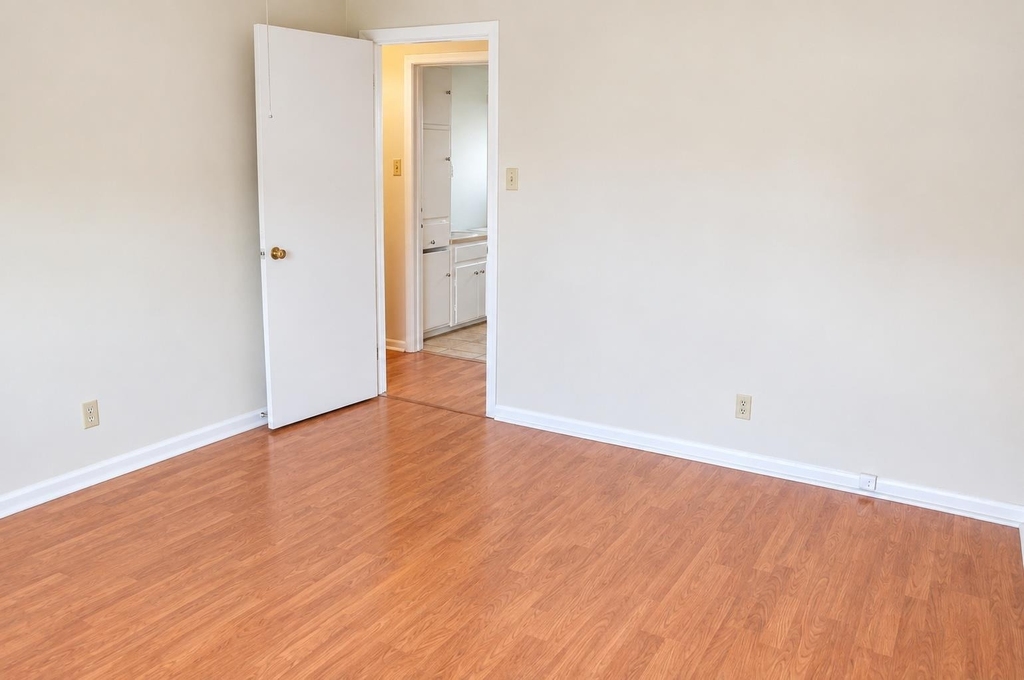 5001 Bull Creek Rd - Photo 4