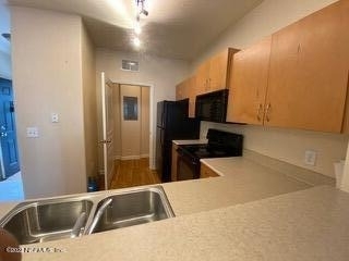 8290 Gate Parkway W - Photo 3