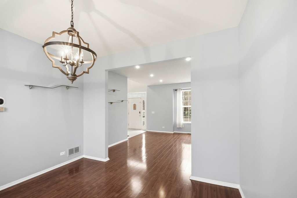 512 Normandy Lane - Photo 4