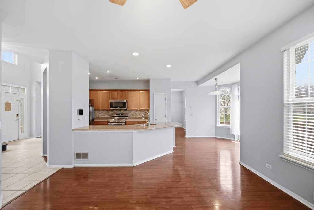 512 Normandy Lane - Photo 7