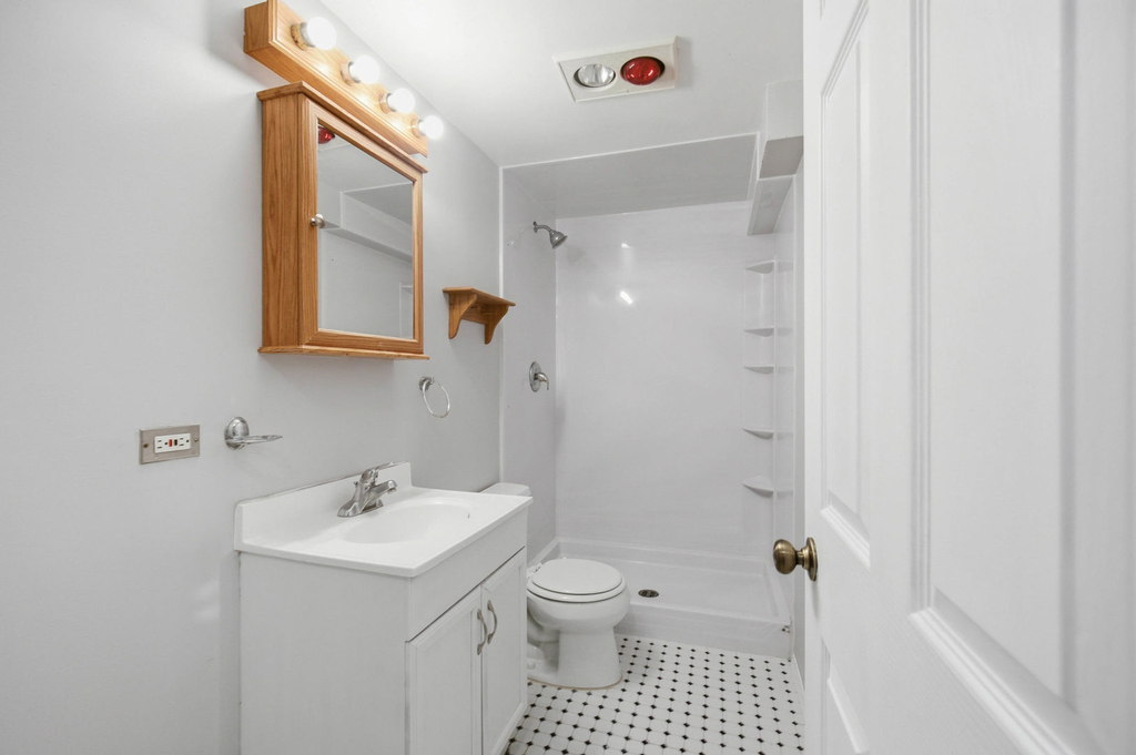 512 Normandy Lane - Photo 11