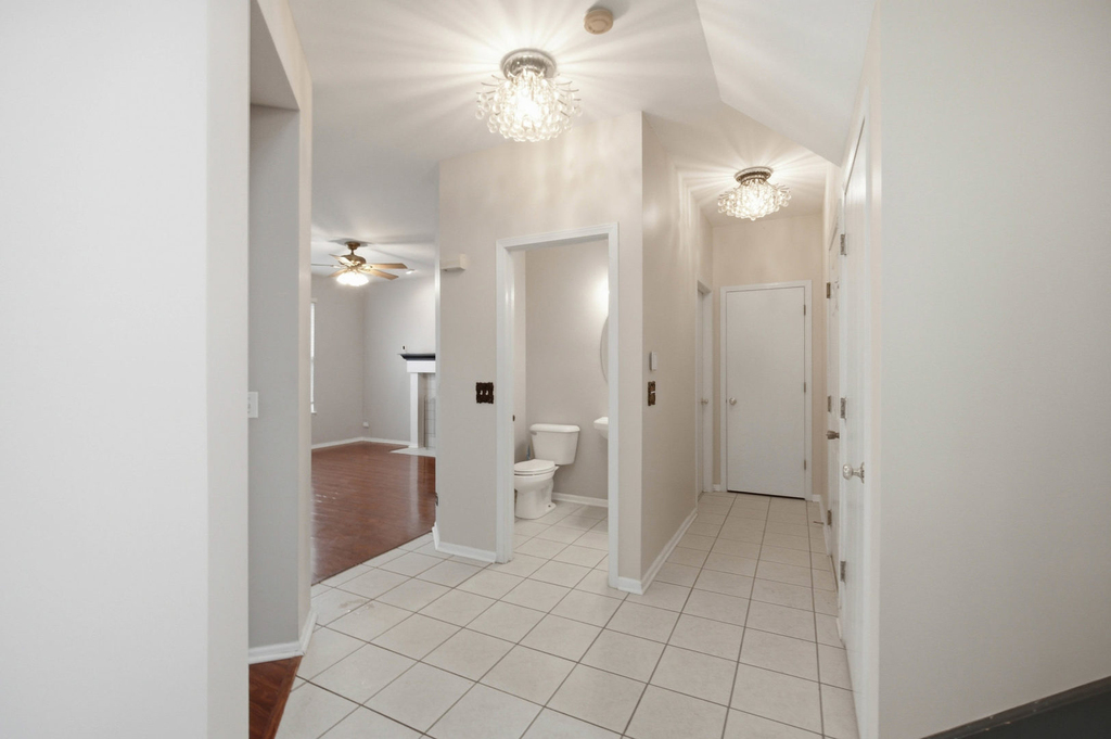 512 Normandy Lane - Photo 9