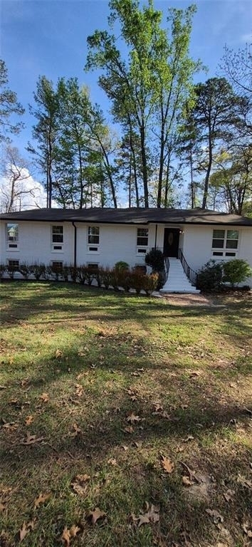 605 Dalrymple Ne - Photo 0