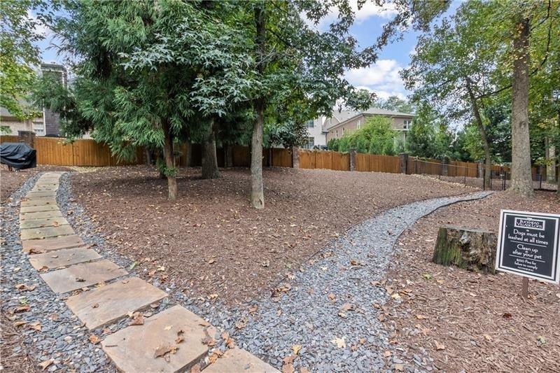3235 Roswell Road Ne - Photo 15