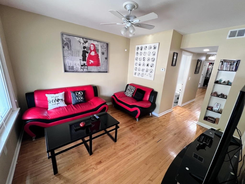 2330 N Lockwood Avenue - Photo 6