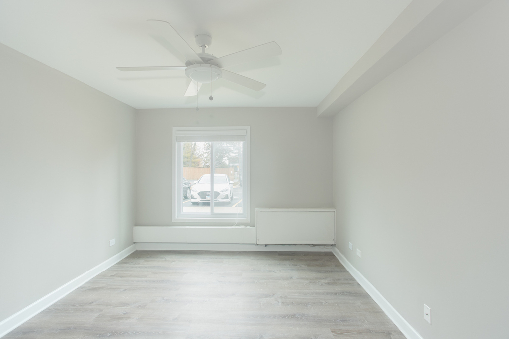 4400 W Lake Avenue - Photo 8
