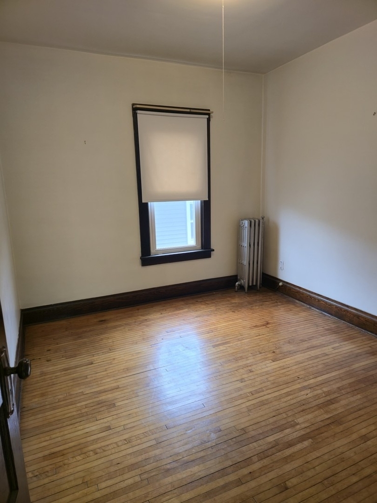121 Davis Avenue - Photo 4