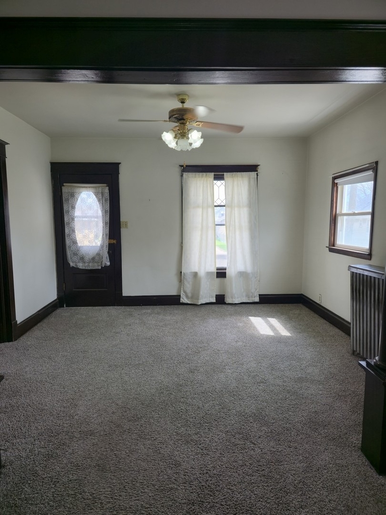 121 Davis Avenue - Photo 1