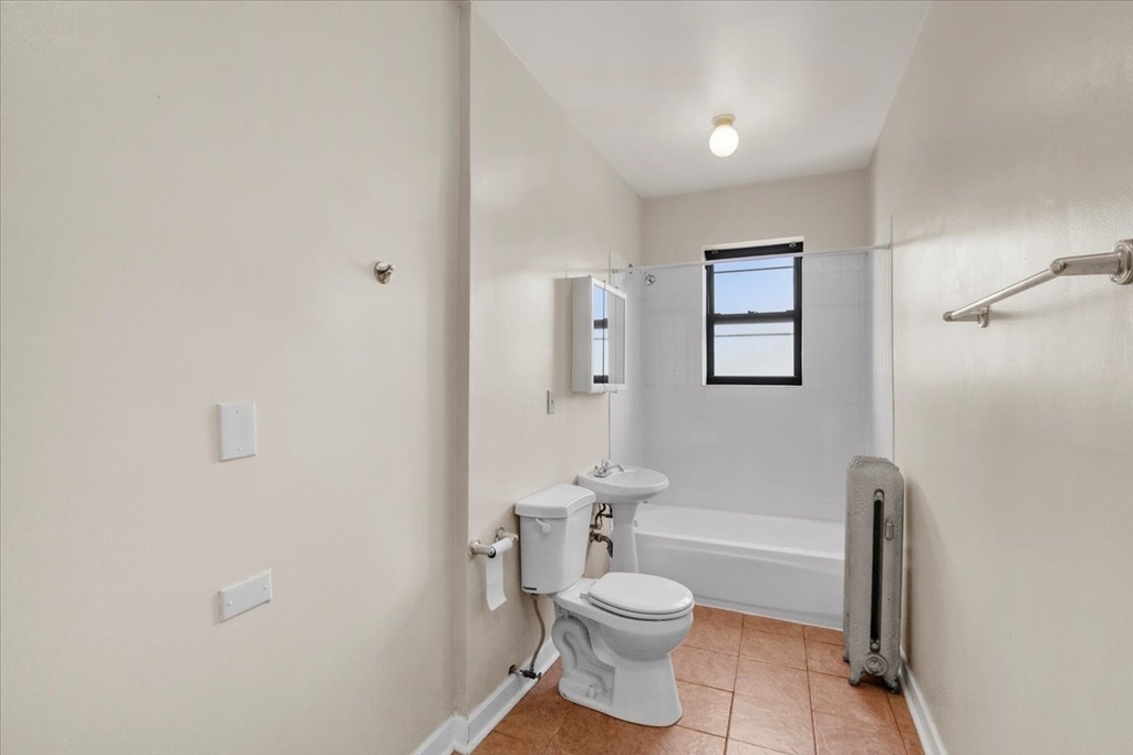 1934 E 74th Street - Photo 7