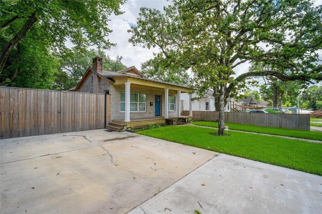 4814 Siegel Street - Photo 1