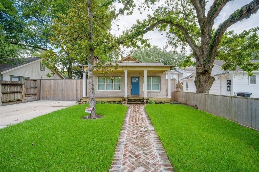 4814 Siegel Street - Photo 0