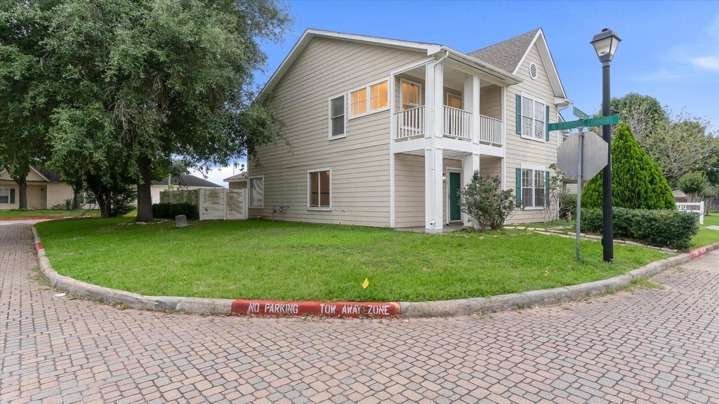 3818 W Traditions Boulevard - Photo 3