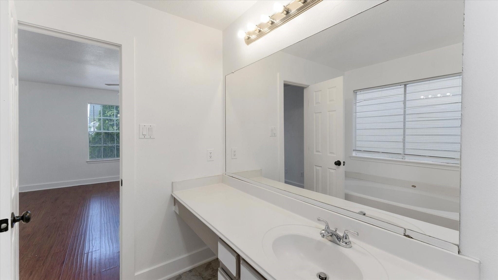 3818 W Traditions Boulevard - Photo 9