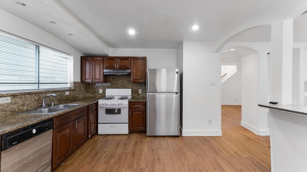 3818 W Traditions Boulevard - Photo 21
