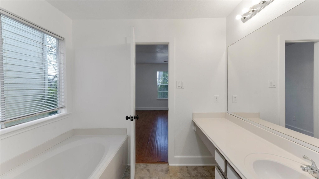 3818 W Traditions Boulevard - Photo 10