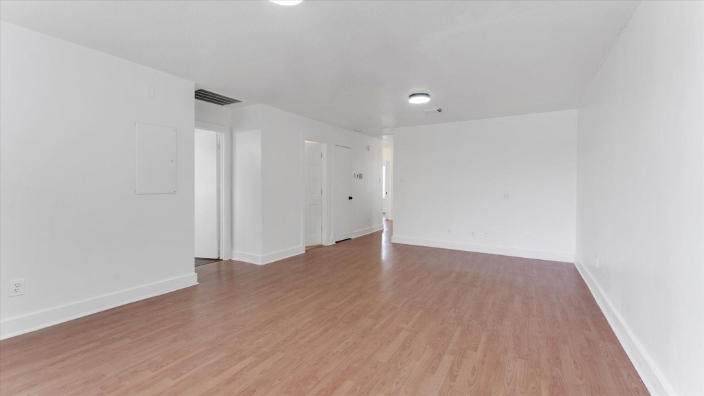 3818 W Traditions Boulevard - Photo 37