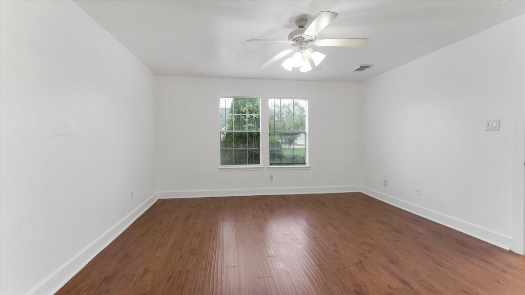 3818 W Traditions Boulevard - Photo 7