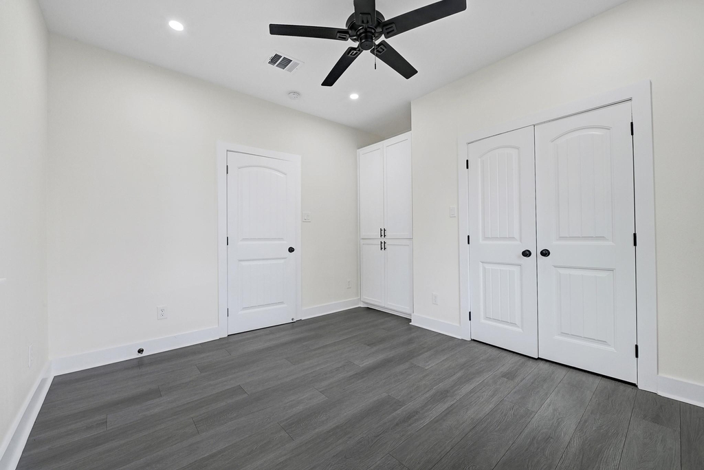 2412 Lucas Street - Photo 12