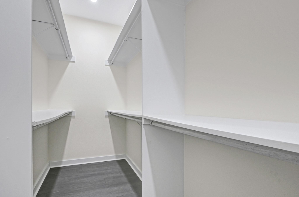 2412 Lucas Street - Photo 11