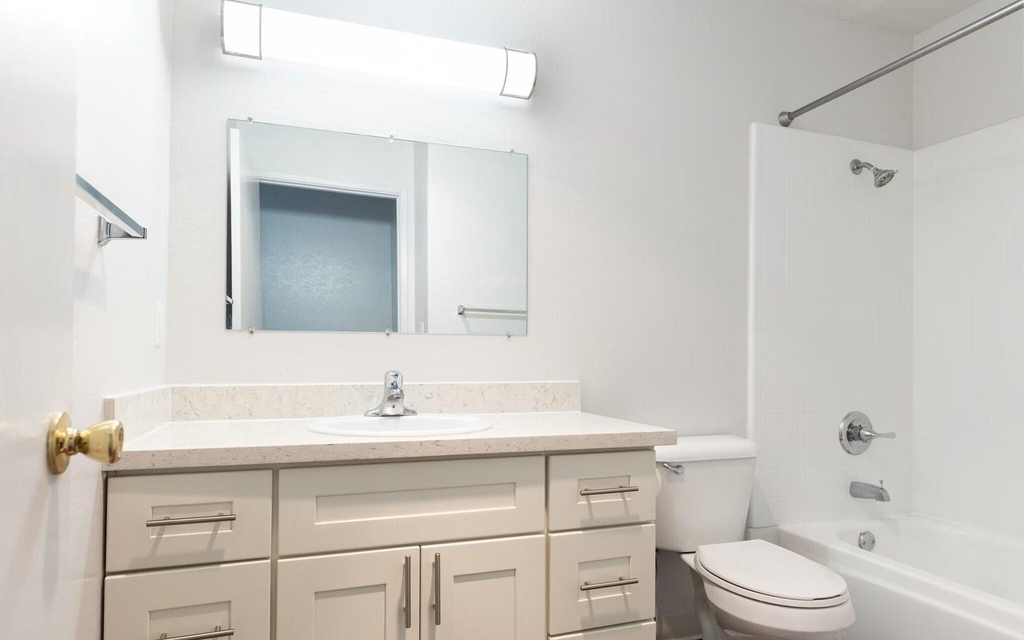 2550 S King Road - Photo 9