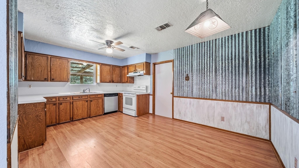 4027 Spring Branch Road - Photo 3