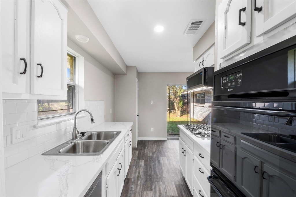 9627 N Glenwood Forest Drive - Photo 4